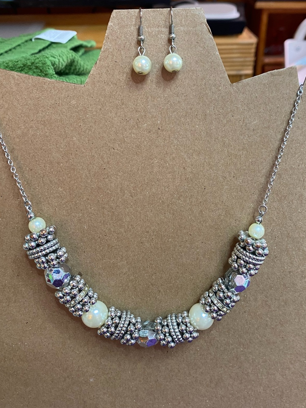 Pearl and Silver Bead Necklace & Earring Set - White/Silver